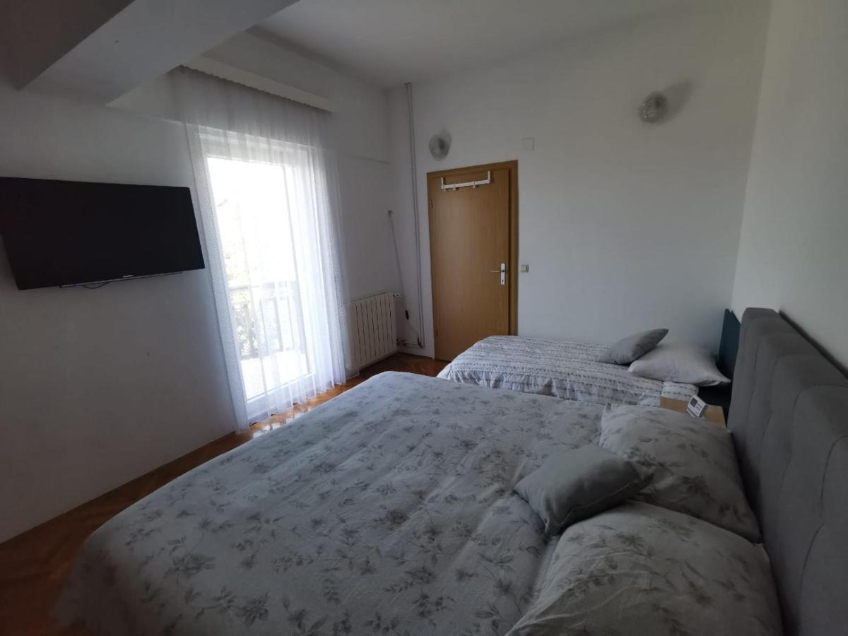 Apartment Cirko Kaštela Eksteriør billede