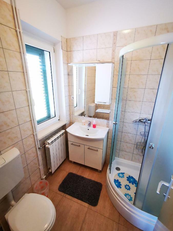 Apartment Cirko Kaštela Eksteriør billede